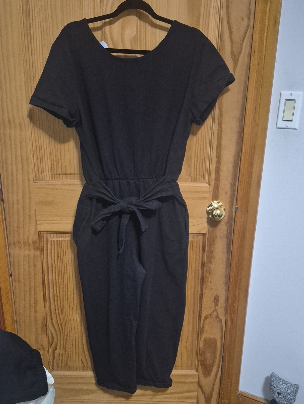Classic Black Tie-Waist Women's Cropped Jumpsuit